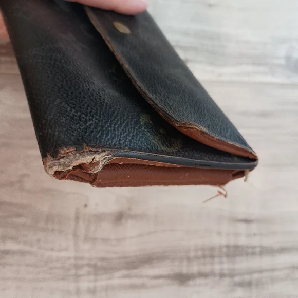 Louis Vuitton Monogram Porte Tresor International Trifold Long Wallet